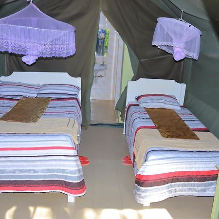 Rhino Tourist Camp Hotel Ololaimutiek Exterior photo
