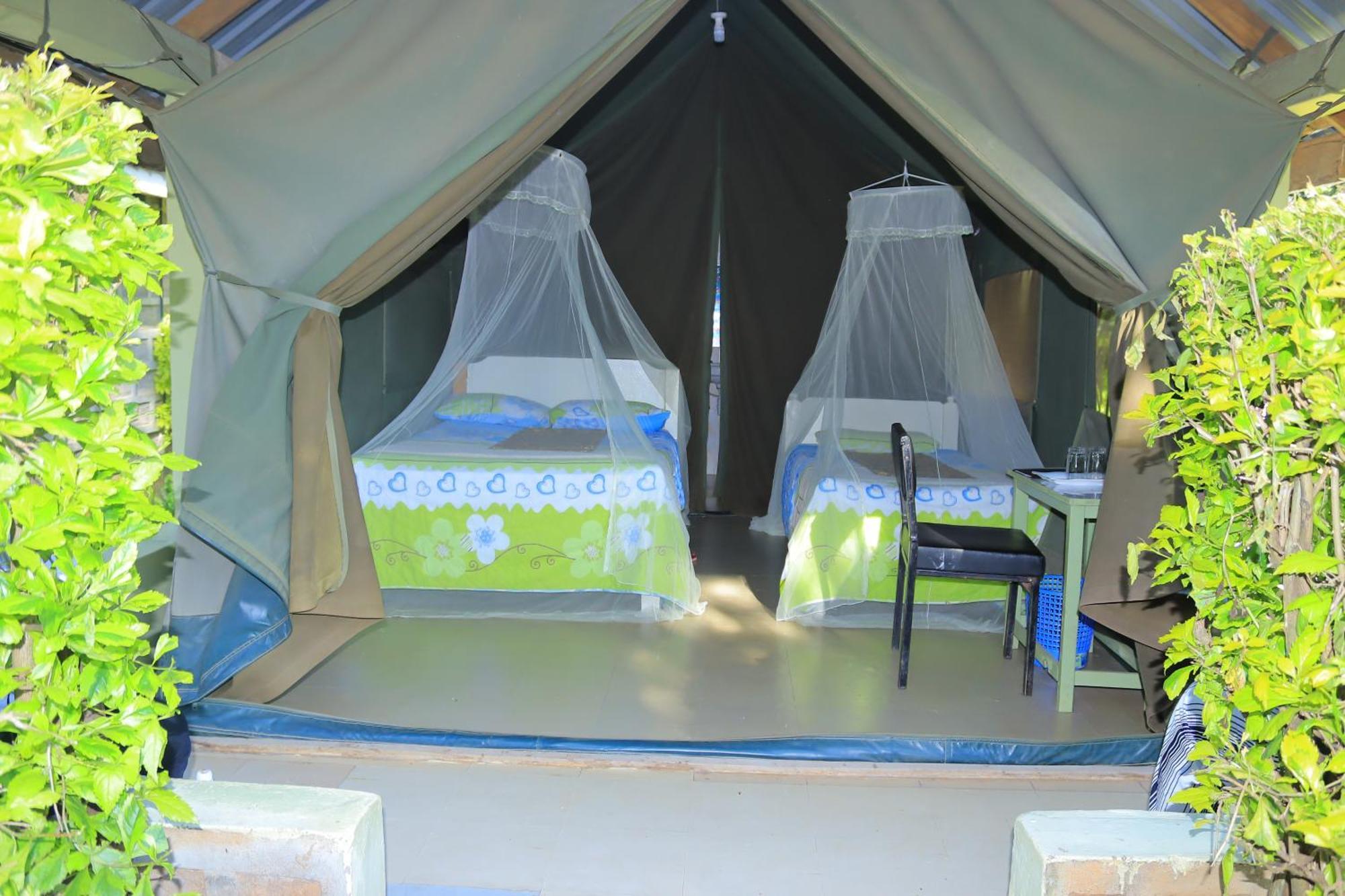 Rhino Tourist Camp Hotel Ololaimutiek Exterior photo