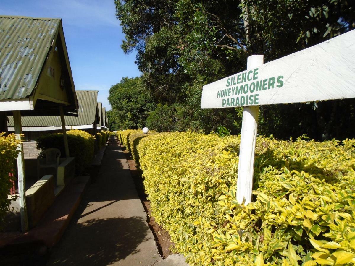 Rhino Tourist Camp Hotel Ololaimutiek Exterior photo